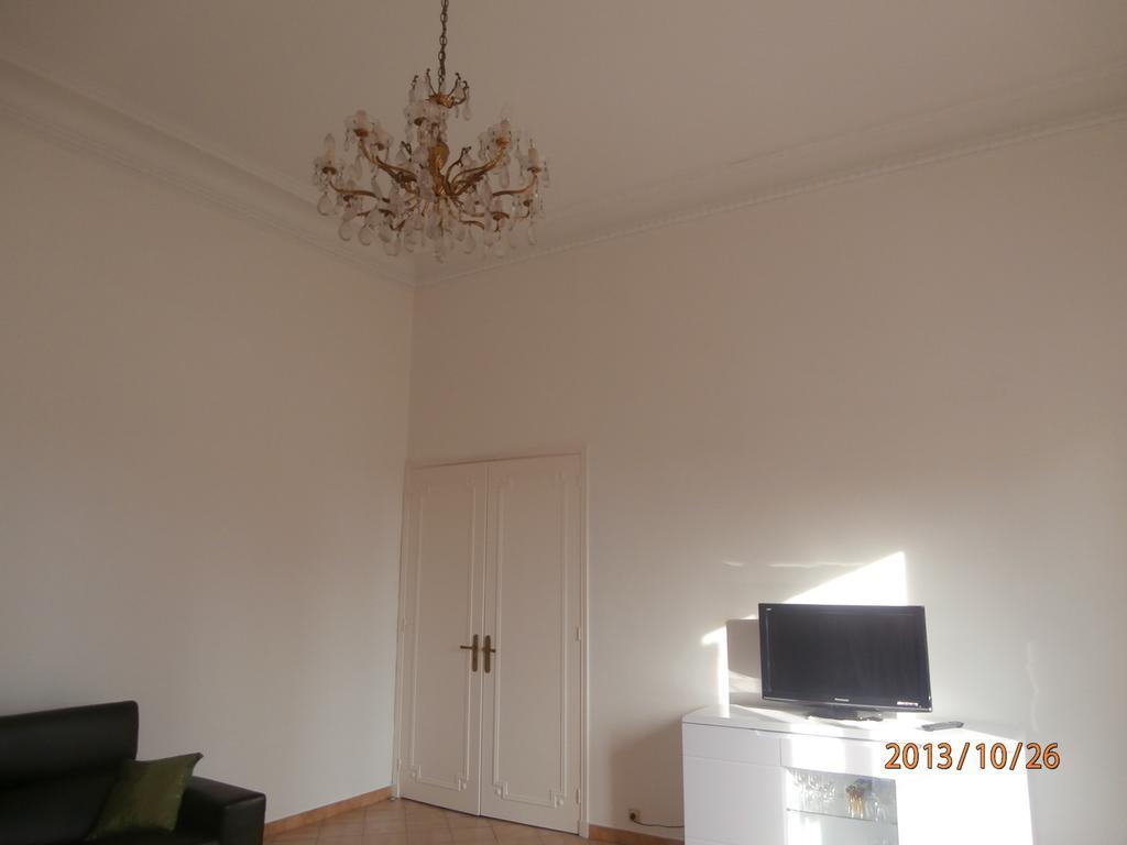Winter Palace Cannes Camera foto